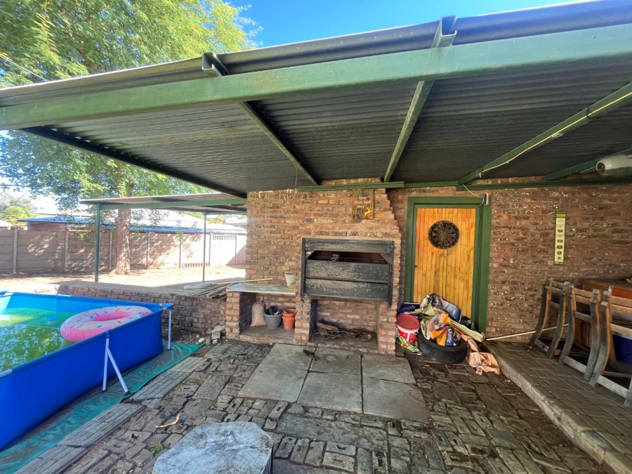 5 Bedroom Property for Sale in Die Rand Northern Cape